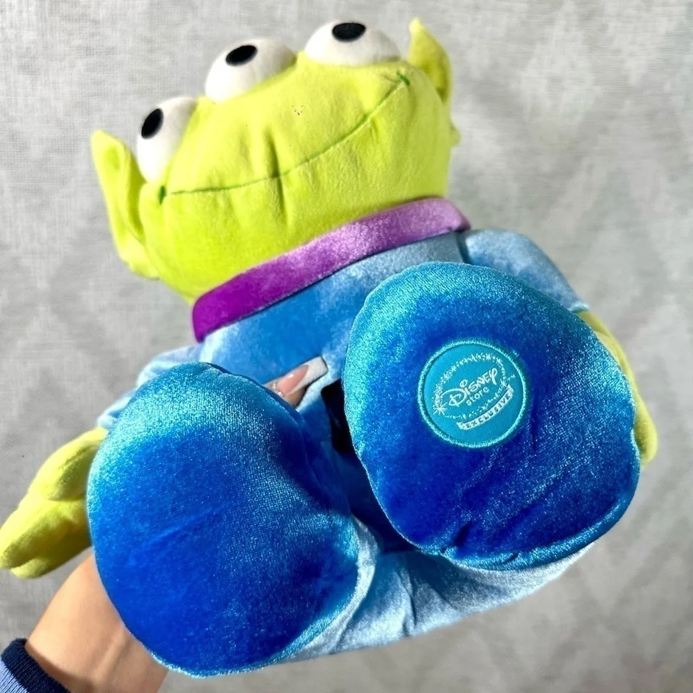 Disney store exclusive little green men alien stuffed toy 14